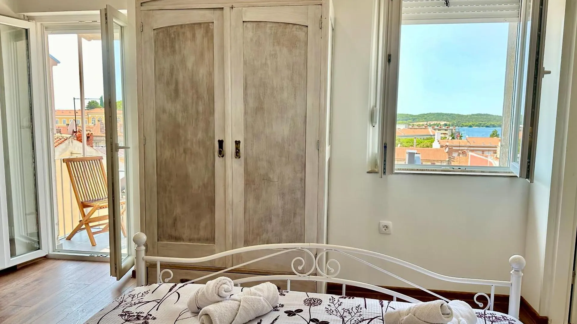Focus Apartment Pula 0*,